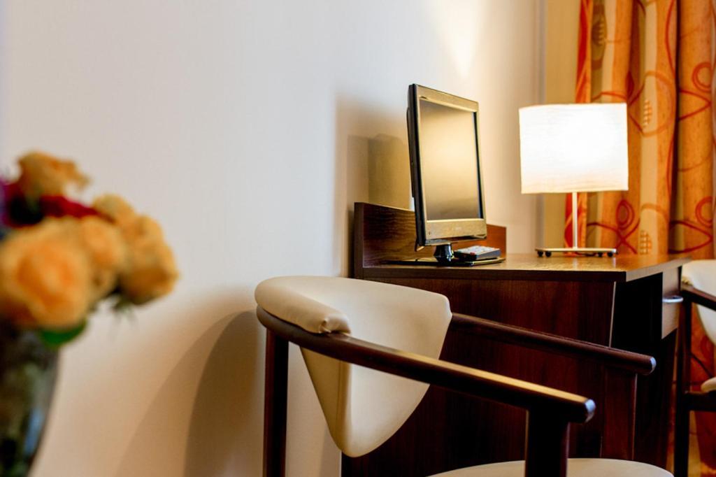 Hostel Rest Краков Экстерьер фото